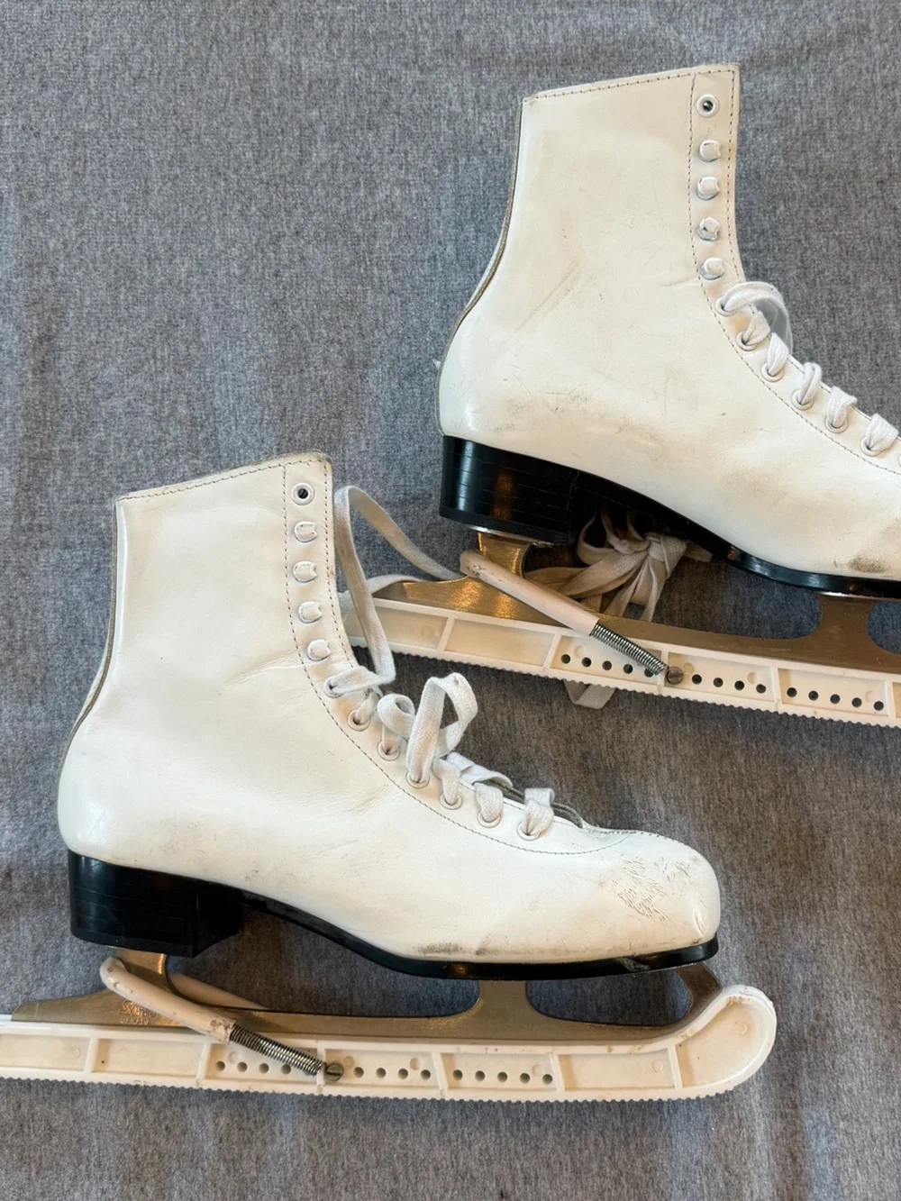 Classic White Women's Figure Ice Skates